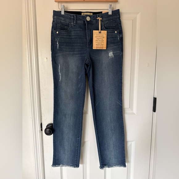 Democracy Denim - Democracy "Ab"solution High Rise Slim Straight Jeans - Size 6 - NWT